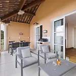 Bel Vue Pour 6p * Saint-Raphael (Var)