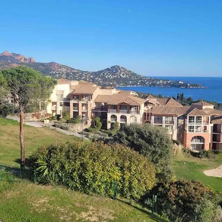 Bel Vue Pour 6p * Saint-Raphael (Var)